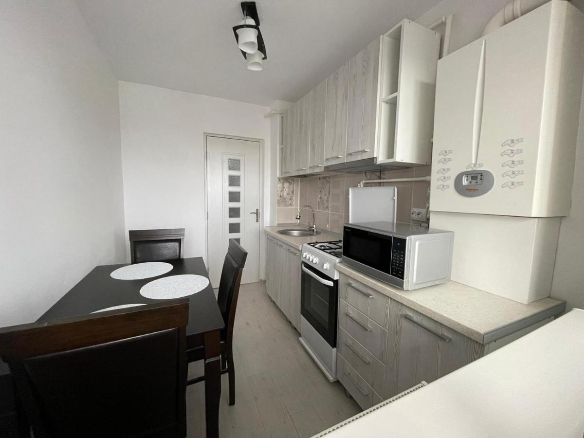 Elite Apartment Targoviste Eksteriør bilde